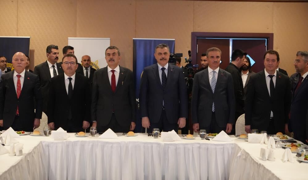 Ağrılı Gazeteci Merve Gökbakan'a DAGC'den Başarı Ödülü