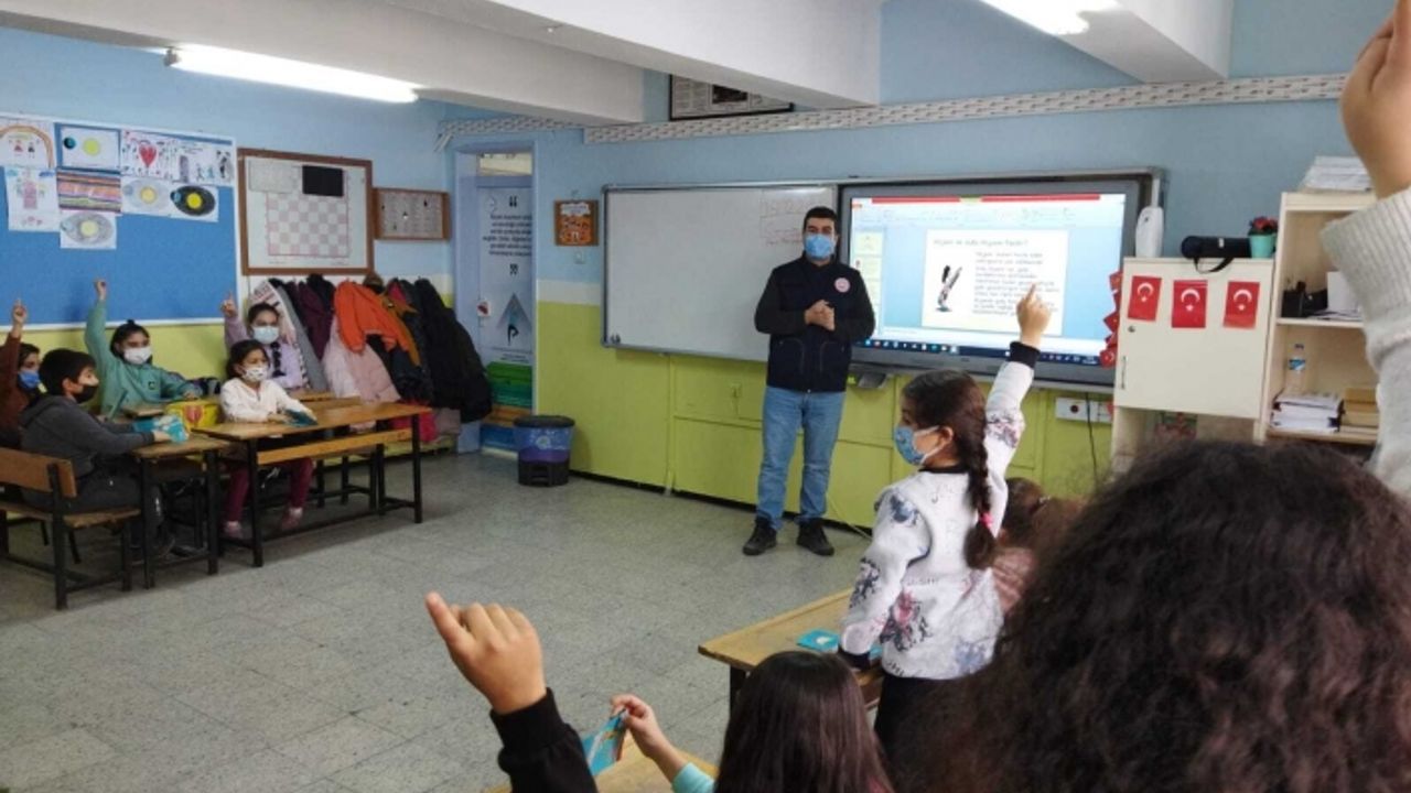 Ağrı İl Tarım ve Orman Müdürlüğü'nce okullarda gıda ve hijyen eğitimi verildi