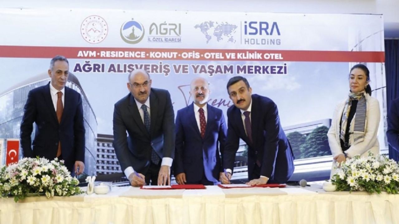 Ağrı’da yapılacak olan 5 milyar TL değerindeki Alışveriş ve Yaşam Merkezi için protokol imzalandı