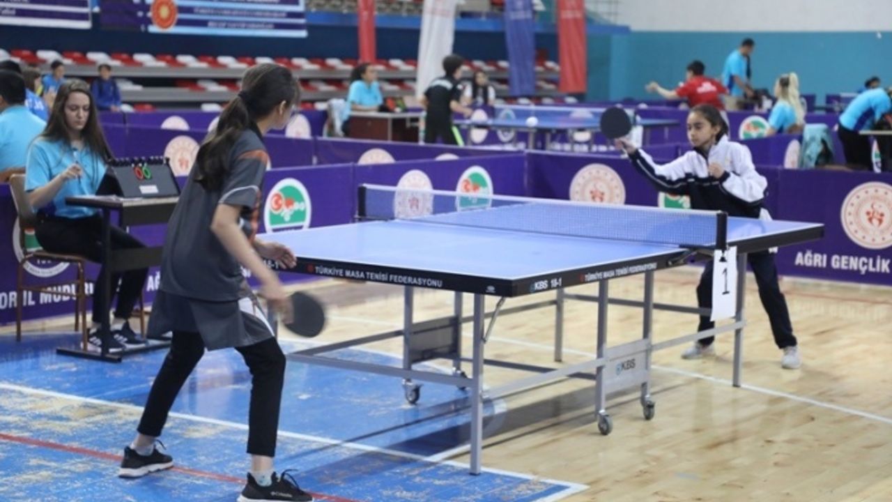 Ağrı masa tenisi müsabakalarına ev sahipliği yapıyor