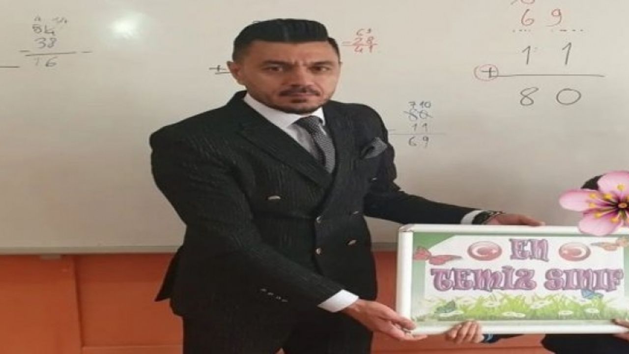 Ağrı'da Okul Müdürü Evinde Ölü Olarak Bulundu