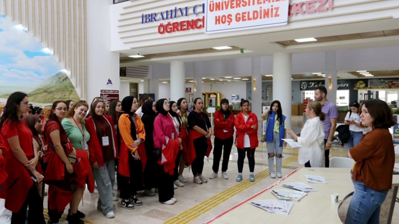 AİÇÜ, “Anadoluyuz Biz” Gönüllüsü Öğrencileri Ağırladı