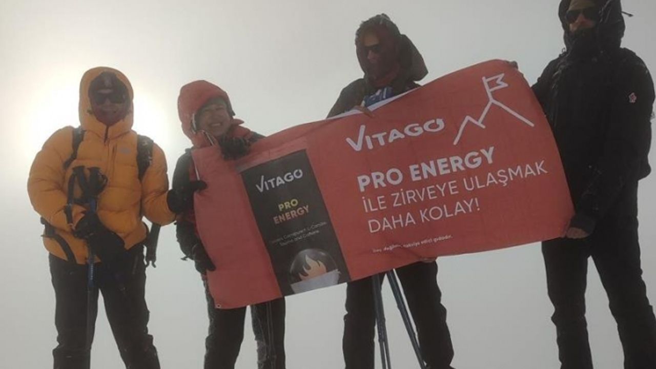 Sporcular, Vitago Energy ile Ağrı Dağı'na tırmandı
