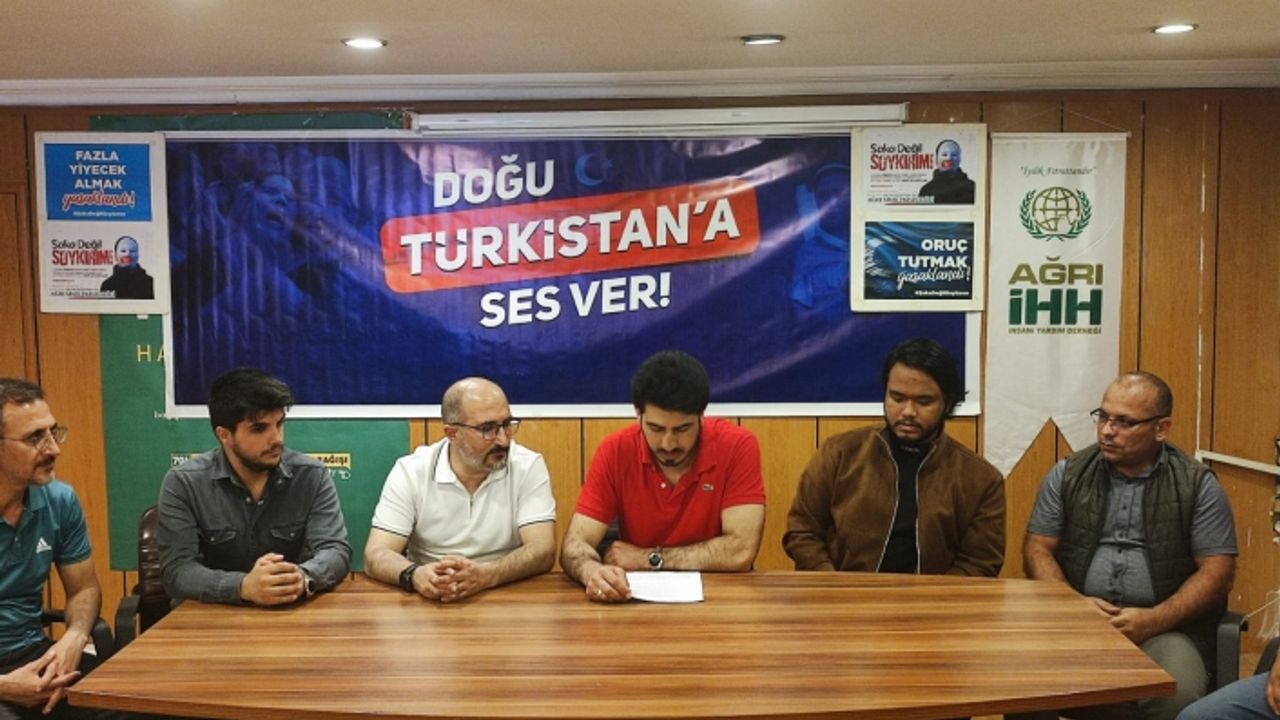 Urumçi Katliamı 14'üncü yıldönümünde unutulmadı