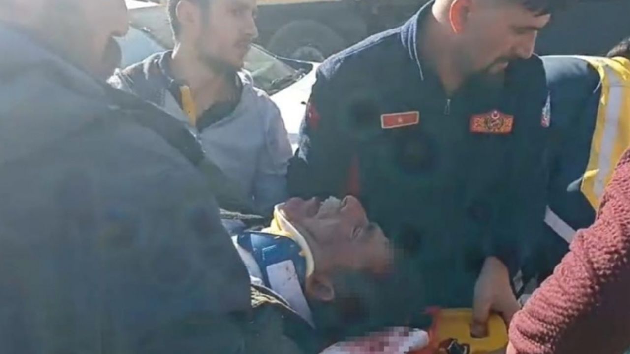 Ağrı’da takla atan traktörün sürücüsü yaralandı