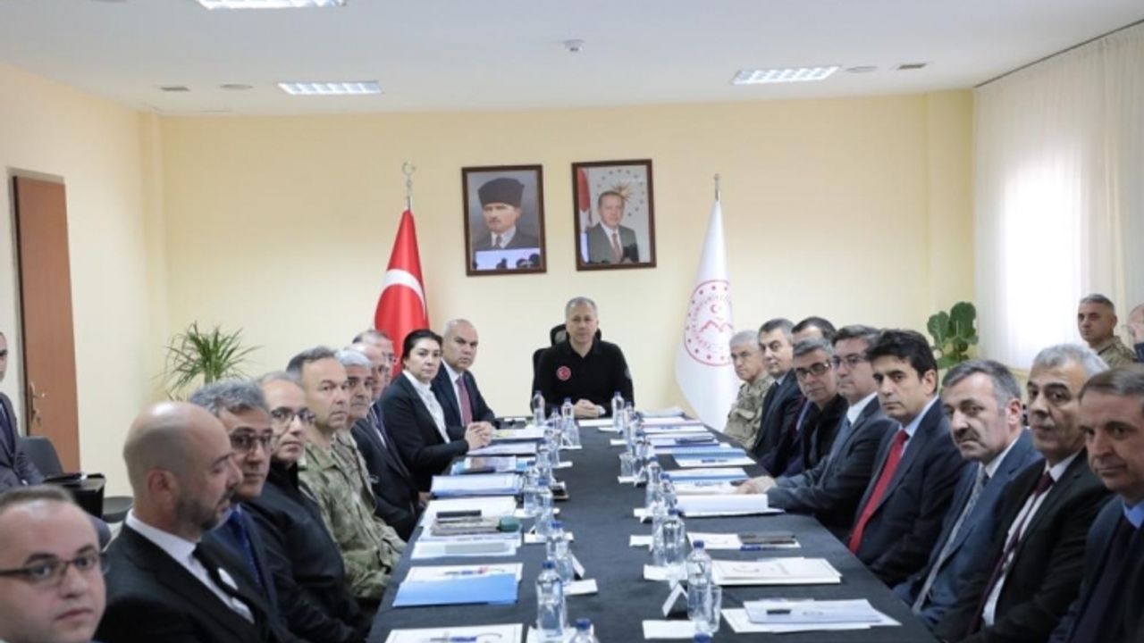 İçişleri Bakanı Yerlikaya: "Sınırlarımız kırmızı çizgimizdir"
