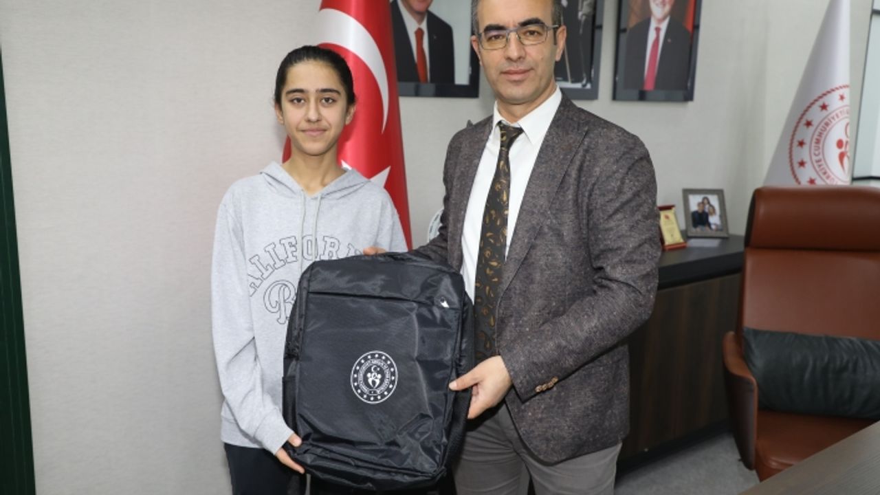 Ağrılı Sporcu Badminton Milli Takımına Davet Edildi