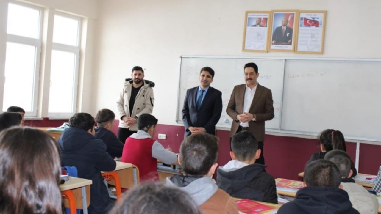 Hamur’da öğrencilere yarıyıl tatilinde yoğunlaştırılmış eğitim fırsatı
