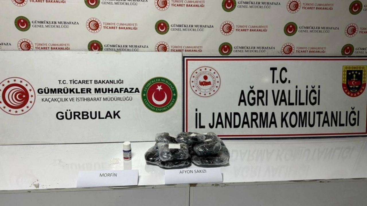 Sınır kapısında yapılan kontrollerde 10 kilo uyuşturucu ele geçirildi