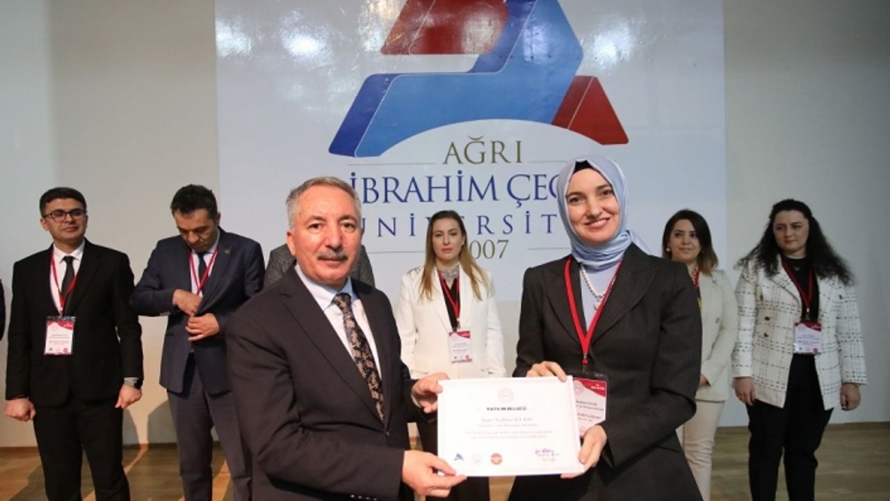 AİÇÜ Rektörü Prof. Dr. Karabulut: “Kadınların Hakları İçin Mücadele Etmek ve Çalışmak, Hepimizin Sorumluluğudur”