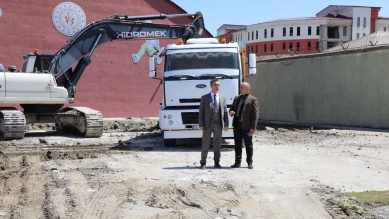 Ağrı’ya 2 adet yeni kapalı tenis kortu yapılıyor