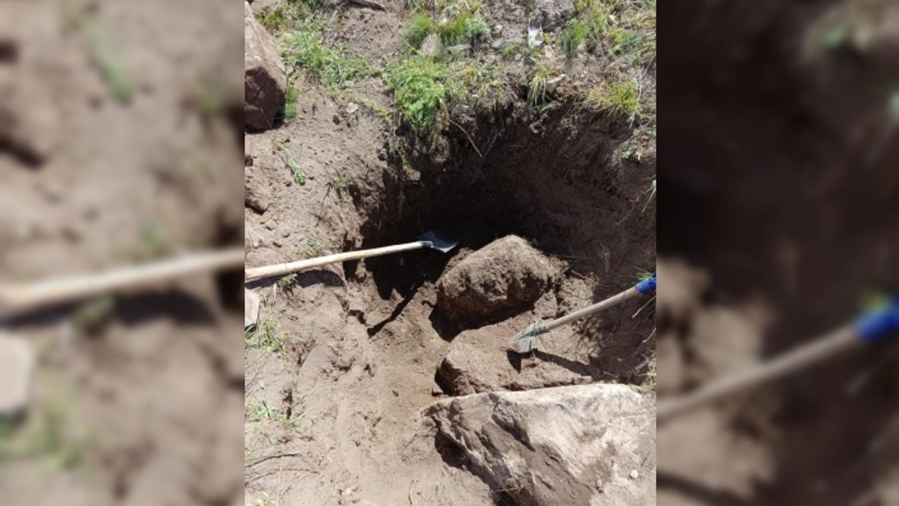 Ağrı’da kaçak kazı yapan şahıslar uyuşturucu ve silahlar yakalandı