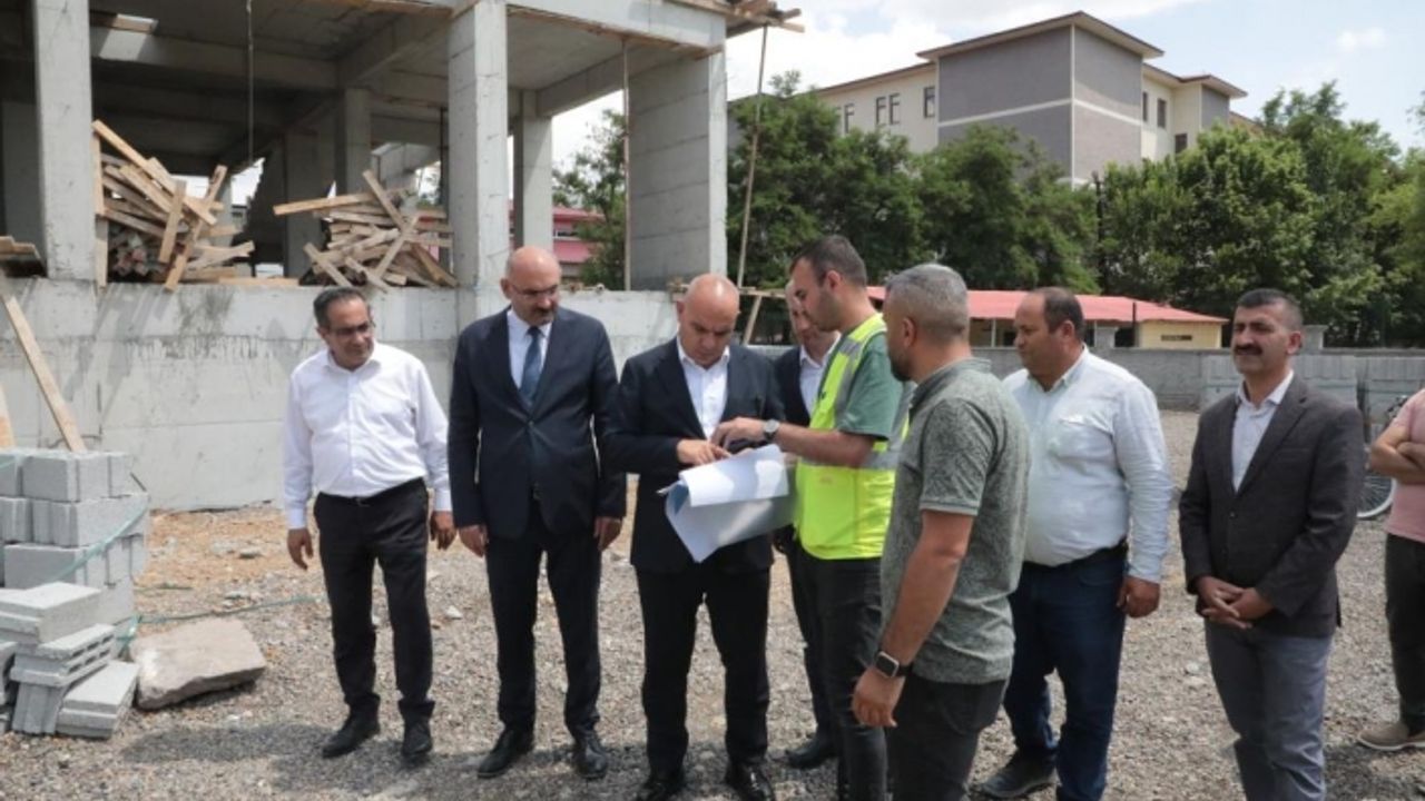 Ağrı Valisi Koç, eğitim ve kültür yatırımlarını inceledi