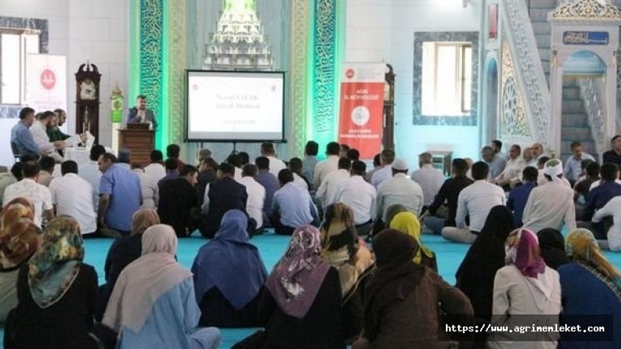 Ağrı Müftülüğü tarafından "Baba Okulu Paneli" düzenledi