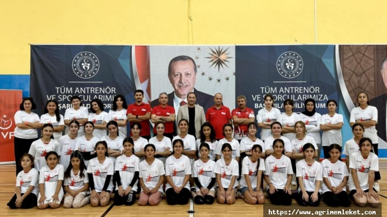 Ağrı’da hayata geçirilen 'Fabrika Voleybol' ile genç yıldızlar yeteneklerini sergileyecek