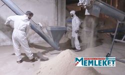 Ağrı'da atık talaş ve kereste tozunu devlet desteğiyle kurduğu tesiste pelete dönüştürüyor