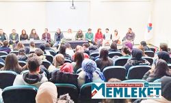 Erzurum DT oyuncuları, AİÇÜ'lü öğrencilerle söyleşti