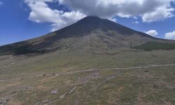 Ağrı Dağı'nın güvenlik yolu, üçüncü etabın tamamlanmasıyla "turizm yolu"na dönüşecek