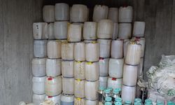 Ağrı'da 5 ton 709 kilogram etiketsiz pekmez ele geçirildi