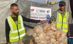 Ağrılı Öğrencilerin Kermesi Gazze'ye Ekmek Oldu