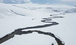 Ağrı'nın karla kaplı dağları dronla görüntülendi