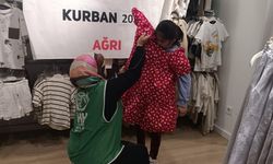 Ağrı İHH'dan 950 çocuğa bayramlık kıyafet l