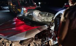 Ağrı'da 2 otomobilin çarpışması sonucu 6 kişi yaralandı