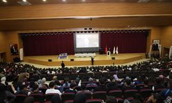 Ağrı'da Sadettin Ökten'in 'düşünce ve medeniyet' eksenli fikir dünyası konuşuldu