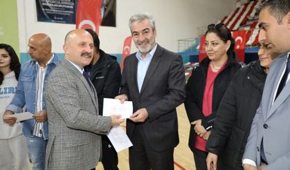 Ağrı’da Amatör Spor Kulüplerine 1 Milyon 80 Bin TL Destek
