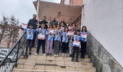 Ağrı Merkez 100. Yıl Ortaokulu'ndan gurur verici başarı