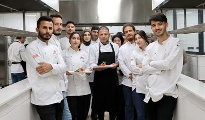 Ağrı İbrahim Çeçen Üniversitesi'nde kıdemli şeften gastronomi eğitimi