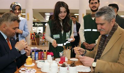 Ağrı'da YEDAM danışanlarının el sanatı eserleri sergilendi