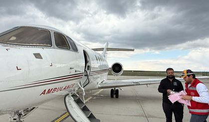 Ağrı'da ambulans uçak bağırsak rahatsızlığı olan bebek için havalandı
