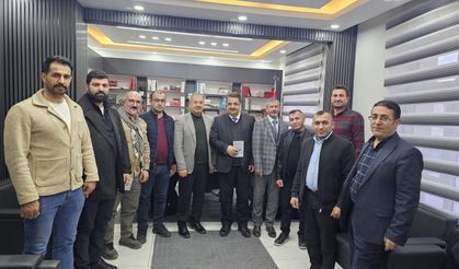 Ağrılı Yazarlara Anlamlı Destek