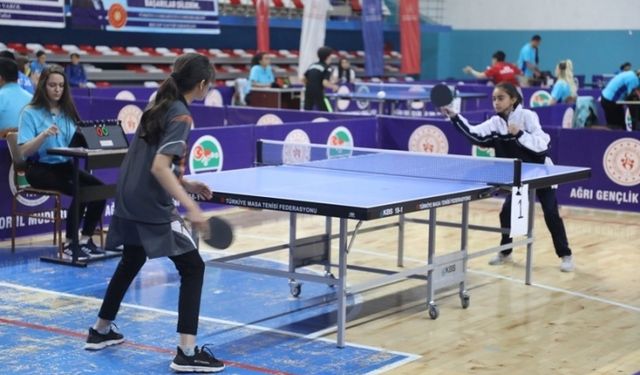 Ağrı masa tenisi müsabakalarına ev sahipliği yapıyor