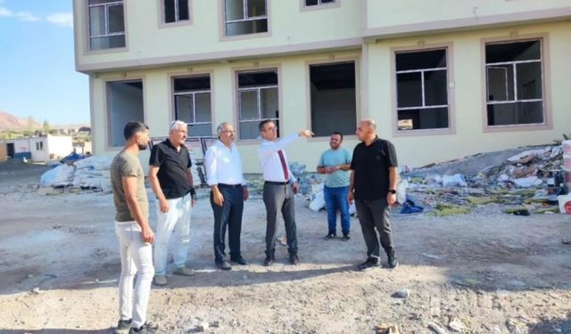 Ağrı Gençlik ve Spor İl Müdürü Din, Doğubayazıt’taki yatırımları inceledi