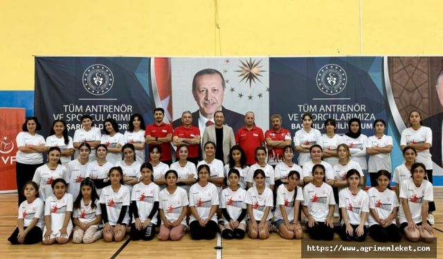 Ağrı’da hayata geçirilen 'Fabrika Voleybol' ile genç yıldızlar yeteneklerini sergileyecek