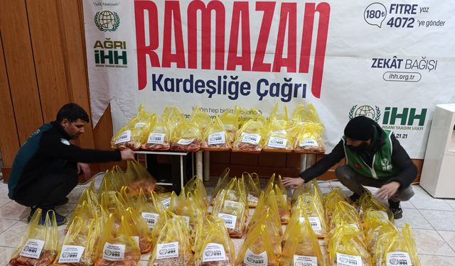 Ağrı İHH, Ramazan’da İhtiyaç Sahiplerine Et Dağıttı