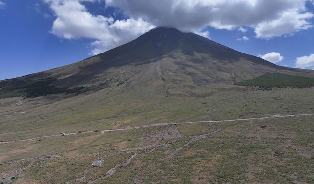 Ağrı Dağı'nın güvenlik yolu, üçüncü etabın tamamlanmasıyla "turizm yolu"na dönüşecek