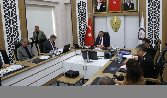 Erzurum Valisi Mustafa Çiftçi, narkotik suçlarla "topyekun mücadele" çağrısı yaptı: