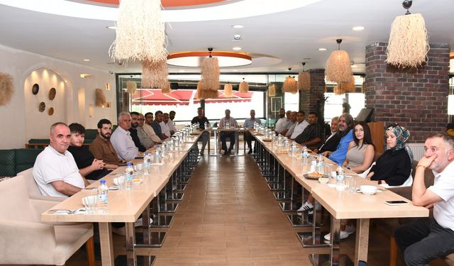 Başkan Taşkın, Ağrılı Gazetecilerle Buluştu: “Basın, Halkla Aramızdaki Güçlü Bağdır”