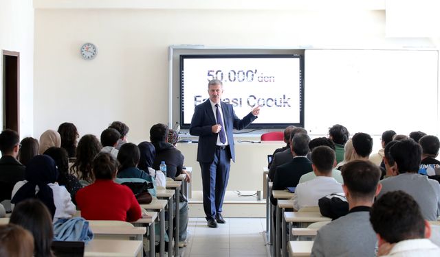 Ağrı İbrahim Çeçen Üniversitesi'nde ilk ders 'Filistin ve Gazze' teması ile yapıldı