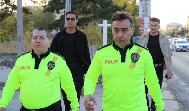 Ağrı Emniyet Müdürü Önder, trafik sorununu çözmek için sahada inceleme yaptı