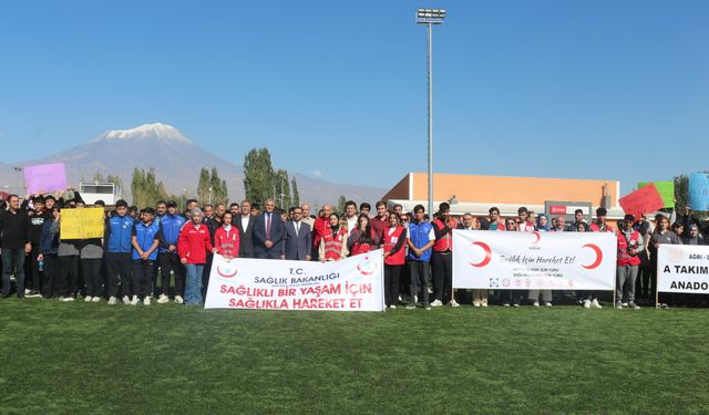 Ağrı'da sağlıklı yaşam yürüyüşü yapıldı