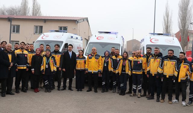 Ağrı'da 112 Acil Sağlık filosuna donanımlı 7 yeni ambulans katıldı
