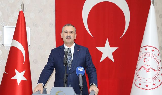 Ağrı Valisi Önder Bozkurt, şehit aileleri ve gazilerle iftarda bir araya geldi