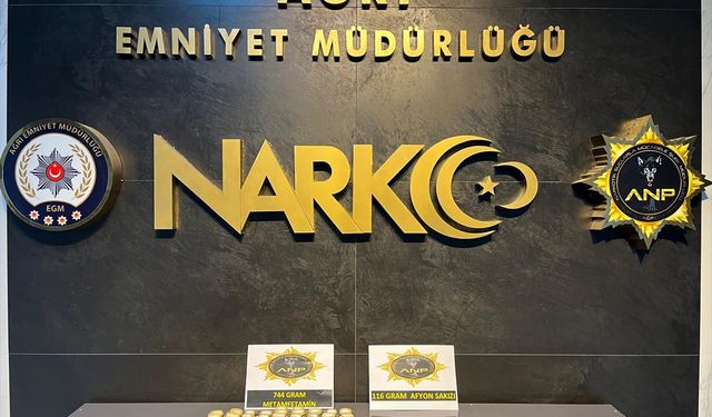 Ağrı'da İranlı yolcunun vücudunda 860 gram uyuşturucu bulundu