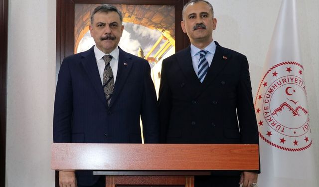 İçişleri Bakanı Çiftçi, Ağrı'da ziyaretlerde bulundu