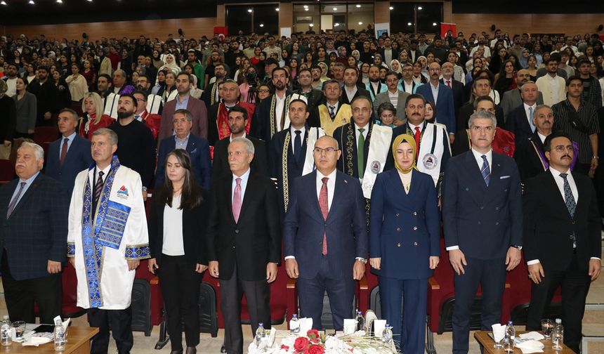 Ağrı İbrahim Çeçen Üniversitesinin akademik yılı açılışı yapıldı