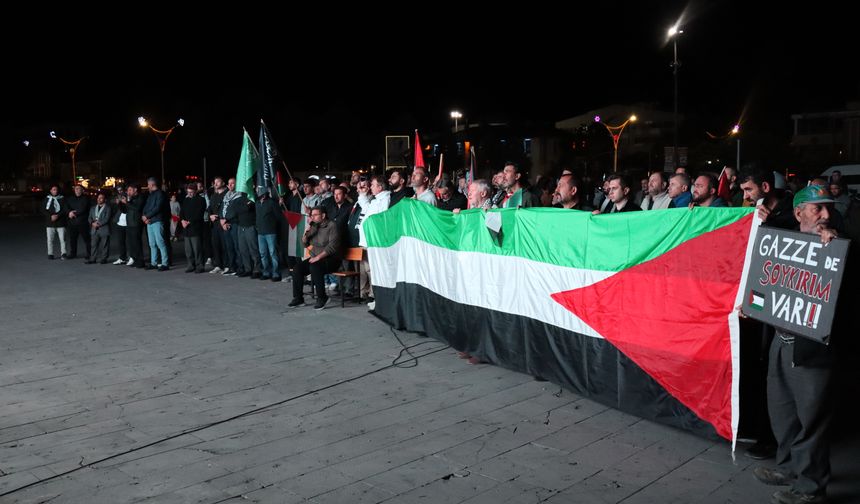Erzurum, Ağrı ve Erzincan'da İsrail'in Küresel Sumud Filosu'na saldırısı protesto edildi